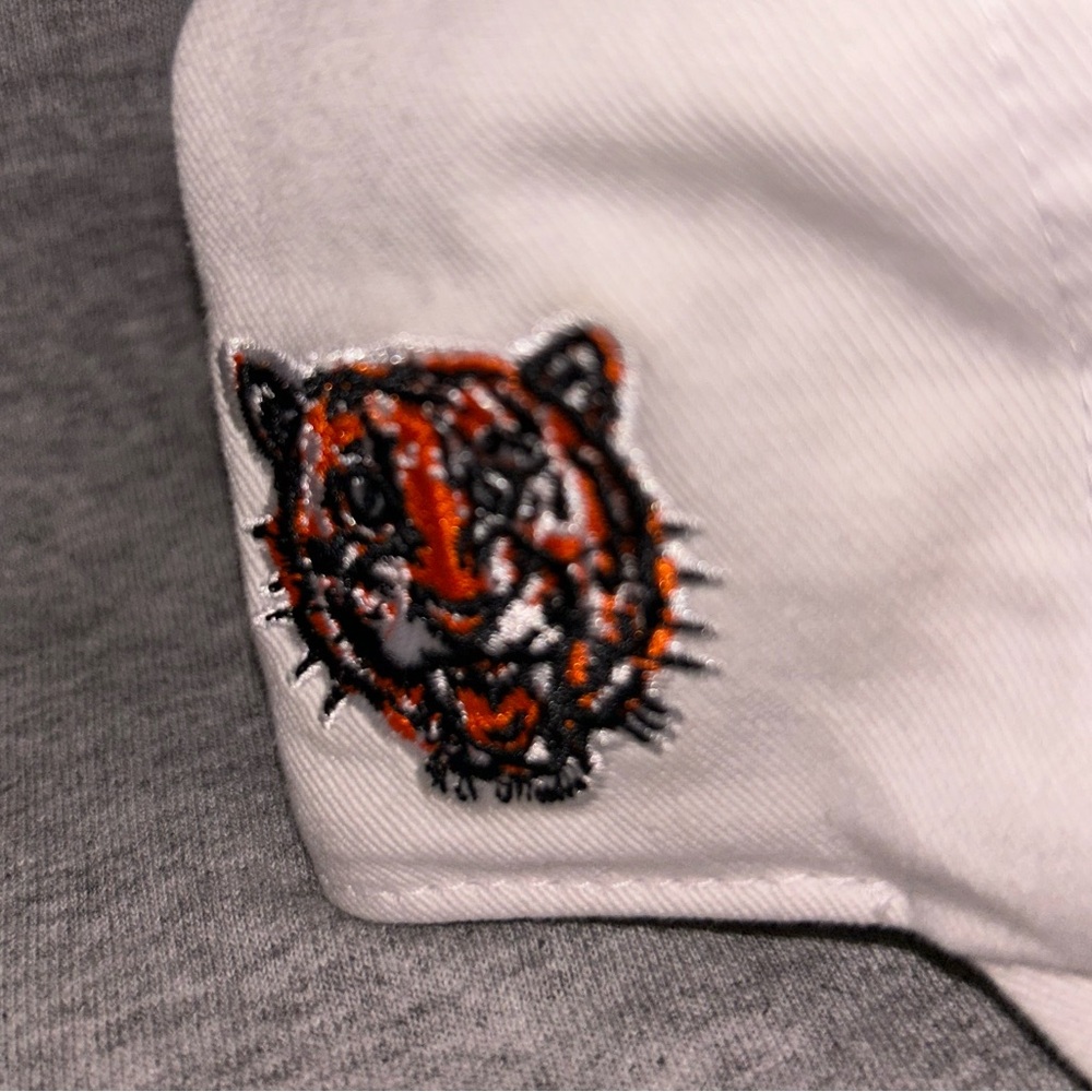 ⚾️🐯 Detroit Tigers Marquee Relaxed Fit Adjustable White Hat 🐯⚾️ - Picture 7 of 13